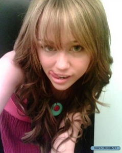  hannah montana........she is awesome,lovly and beautiful..love her alot..<3