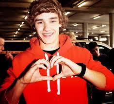 liam but i l’amour harry! :)
