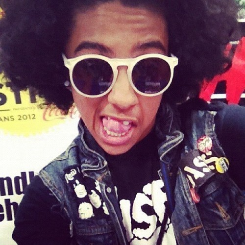  I would blush, and say "Yes Princeton! Yes!" Then I would give him a big hug and a kiss. Then maybe we could go to the tour bus and hangout and Princeton tell MB and everybody else that he's in a relashion ship with me :)