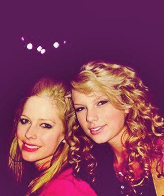 Mine ! Taylor Swift with Avril Lavigne !