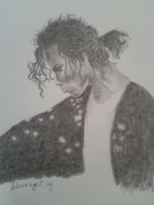 I listen to his songs, watching his videos.. I just love that on the radio they dedicated the day to Michael ♥♥♥ And the week-end too!!! :))
And I've drawn a pic of him.. 