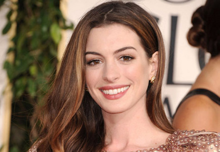  I've always thought Anne Hathaway was beautiful ever since I saw her in Princess Diaries as a child.