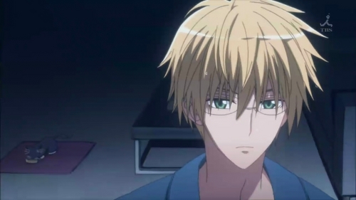  Usui at 首页 wearing his eyeglasses X3