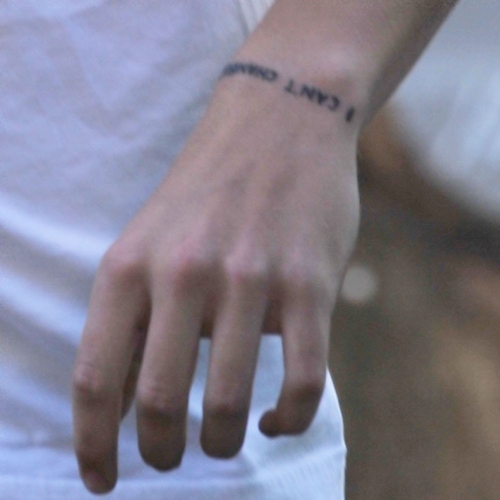  what if Du can't change... -harry's tattoo that says I can't change-