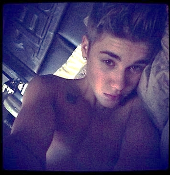 If Justin came to my house i'd scream, faint, the when i woke up kiss him deeply and ask him to marry me