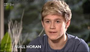  WHAT?!?!?!?!? WHO HATES MY NIALLER!!!!! I upendo Niall cuz hes Niall. nuff alisema