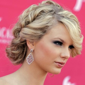 here is mine and i posted 2 links as well.i hope that is okay,and i hope u like them.

http://www.blogcdn.com/main.stylelist.com/media/2010/06/taylor-swift-hair-flower-240.jpg

http://glamazonsblog.com/wp-content/uploads/2012/02/Taylor-Swift-Zuhair-Murad-Pictures-Grammys-2012-Glamazons-Blog-2.jpg