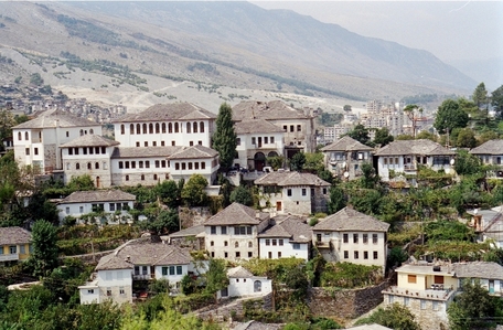  Gjirokastra in Albanie I want to meet the people and enjoy the culture! Even if only for, just a day.