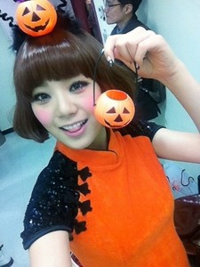  Pumpkin-Lizzy! ~ >O< She's so cute! http://1.bp.blogspot.com/-k75ZxmXnq8s/UJKVAXD05-I/AAAAAAAAAQE/5lqgJM2tcc0/s1600/lz.jpg