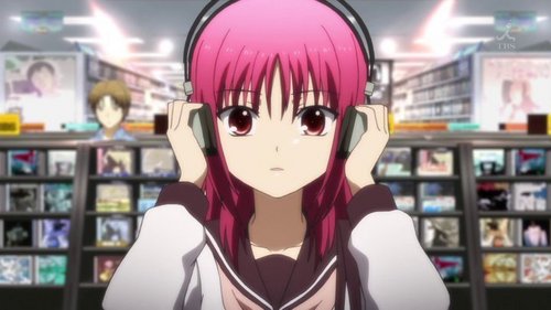  It's like she is in another world 'cause of music~! <3 Masami Iwasawa from एंजल Beats!