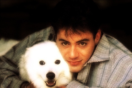 hmm ... I can't help myself - Even though it might sound creepy - I think older Rob is way more attractiv!^^ 
But the puppy is cute! *-*