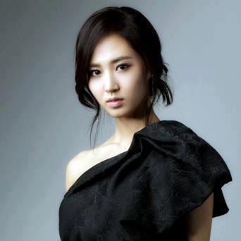  my fave member is Kwon Yuri..^^