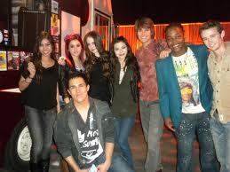 Surely! James Maslow on the Victorious set actually took an picture with Ariana. It claims that besides James Maslow wanting Emma Watson to be his next co-star girlfriend on the BTR show...he claimed he wanted Ariana in a Fanlala episode on Youtube! I'm 98% sure with this whole answer. He's even told his latest friends he might be signing the official Swiddle Movie contract in 2014 to star in w/ her.Ariana is lately starring as a spy in the 2014 movie Swiddle on Nick. If you need official pics. of proof...here are pictures!!!!! One of them w the link in bottom left corner is the one from the Time Of Our Life Music Video at the KCA's!

P.S - I want them definitely together too. Here are pictures.

http://images6.fanpop.com/image/answers/3102000/3102296_1355545754

http://images6.fanpop.com/image/answers/3102000/3102296_1355545795391.14res_238_212.jpg802.03res_192_160.jpg