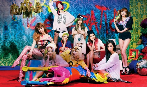  WHO IS YOUR FAVE FEMALE BAND IN 2012? - SNSD WHO IS YOUR FAVE MALE BAND IN 2012? - Super Junior WHAT IS YOUR FAVE 韩流 SONG IN 2012? - Sexy,free & single 由 Super Junior WHAT IS YOUR FAVE KOREAN DRAMA IN 2012? - 哈哈 none I am not a 粉丝 of K-drama but I 爱情 The Third Hospital hehe because I 爱情 everything about Sooyoung. WHO IS YOUR FAVE FEMALE IDOL IN 2012? - Sooyoung WHO IS YOUR FAVE MALE IDOL IN 2012? - Leetuk/Yesung LAST WHAT IS YOUR FAVE 照片 ABOUT 韩流 FOR 2012? - here :