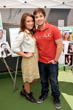  As of two years ago, he is dating Madisen Hill. :) She is a dancer, singer, and actress. She also guest starred on iCarly on the episode "iGet Banned".