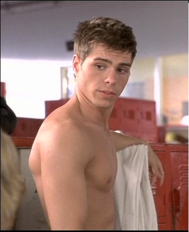 I'd hang out with Matthew Lawrence, with no doubt!! I luv this guy!! 