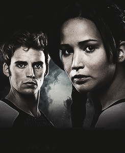  Originating from http://www.tumblr.com/tagged/finnick%20odair, I present to wewe Katniss and Finnick. :D