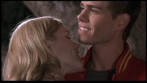 Matthew and Rachel in The Hot Chick with smiles on their faces. <333