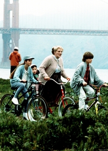  Young Matthew in front along with the rest of the cast from Mrs. Doubtfire. :)