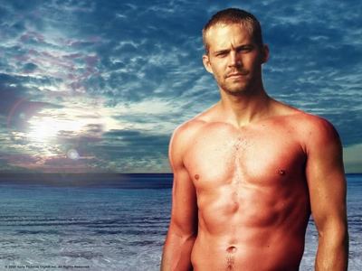  okay,this pic isn't of my Robert 또는 his Twilight co-stars,but of Paul Walker(my 2nd choice hottie),with a very nice tanned body.This may cause some of 당신 ladies to faint...hahaha!!!