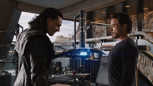  RDJ/TONY and TOM dressed as Loki is it ok :S