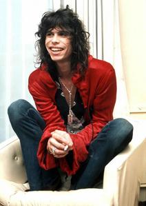  Steven Tyler♥ Aerosmith is nothing without him..