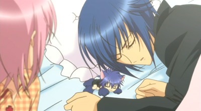  Ikuto sleeping with Yoru on Amu´s bed. Shhh.... Don´t wake them up. They´re so cute, aren´t they?