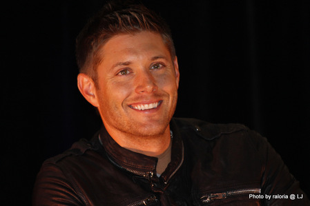 Jensen, অগ্রদূত Con 2010, wearing my পছন্দ piece of clothing on him - a leather জ্যাকেট <333