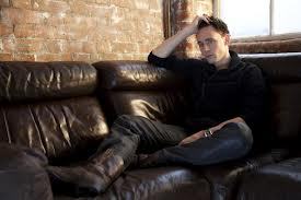  Hiddles looking comfortable.