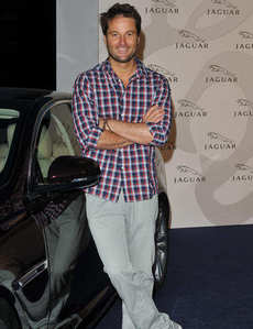  Fernando Andian & a Jaguar.