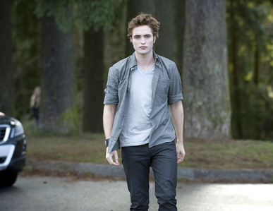  my baby in a scene from New Moon with his sleeves rolled up and প্রদর্শিত হচ্ছে his sexy forearms<3