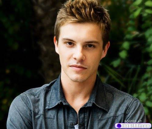  Xavier Samuel,who co-starred with my baby in Eclipse.Xavier who is an Australian actor played Riley Biers in Eclipse<3