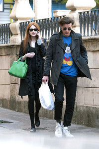  Matt Smith with a bag, going shopping with Karen Gillan