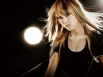  i think the most beliebt in snsd is JESSICA cause shes good in singing,dancing and Schauspielen too and shes pretty nice cute sexy and.....HOT!!!!! thats all.............SNSD FIGHTING!!!!!!