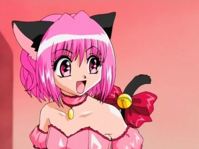  Ichigo from Tokyo Mew Mew. I Cinta pink, purple, and blue but I went with pink~