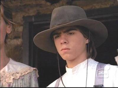  Teen Matt wearing a hat in Brothers of the fronteir. :)