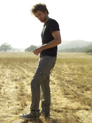  my gorgeous Robert in a field from a 2008 VF photoshoot.Robert in any field is my field of dreams.If u build it,he will come<3