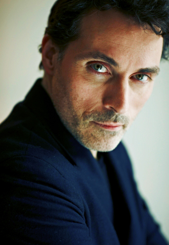  My darling Rufus Sewell, he is highly underrated (only has 84 fan on here) not a lot of people know about him even though he's an amazing actor =(