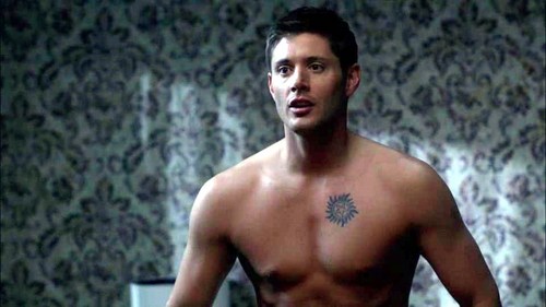  Jensen in Supernatural, episode "The Slice Girls" <3333