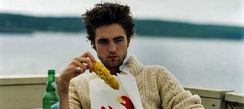  my gorgeous Robert holding an ear of ভূট্টা that he nibbled on,and when আপনি finish the ভূট্টা আপনি can nibble on me<3<3<3