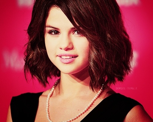 [i]Mine...hope U'll like it[/i]

http://data.whicdn.com/images/15194314/Short-Hairstyles-of-Selena-Gomez-01_large.jpg

http://data.whicdn.com/images/9309328/tumblr_lk8op58pYM1qct3ayo1_500_large.png 