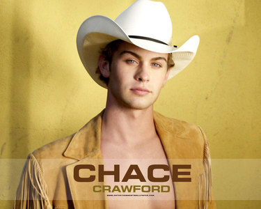  Chace Crawford.