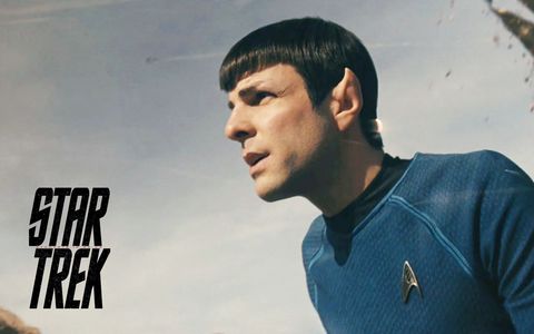 Zachary Quinto in the Star Trek uniform <3