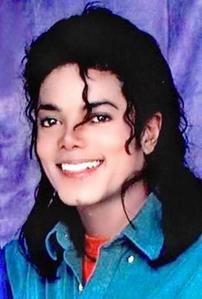  Hey!! Happy Birthday!! May all your wishes come true!! :*:* here is a pic of Michael for anda :)