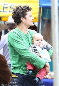  I'm going for the awwww factor...here's Orlando Bloom with his adorable son,Finn<3