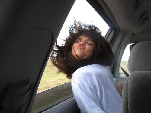  have あなた seen this one? http://images2.fanpop.com/images/photos/7700000/have-you-guys-seen-selena-s-rare-pics-selena-gomez-7778572-428-500.jpg