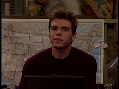  If I won a contest and I could choose between money o a star? As much I like the money but I'd go with a star, which his name is Matthew Lawrence. Why? Because he's my preferito and my crush. plus, we're close of age.