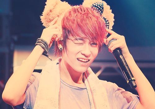 I looked so long time but I got it ~!
L.Joe on the stage ♥