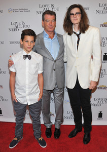  Pierce Brosnan with his sons Dylan and Paris