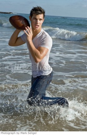 Taylor Lautner Rolling Stone beach photoshoot<3